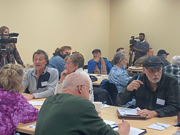 Listening Session attendees discuss topics of note